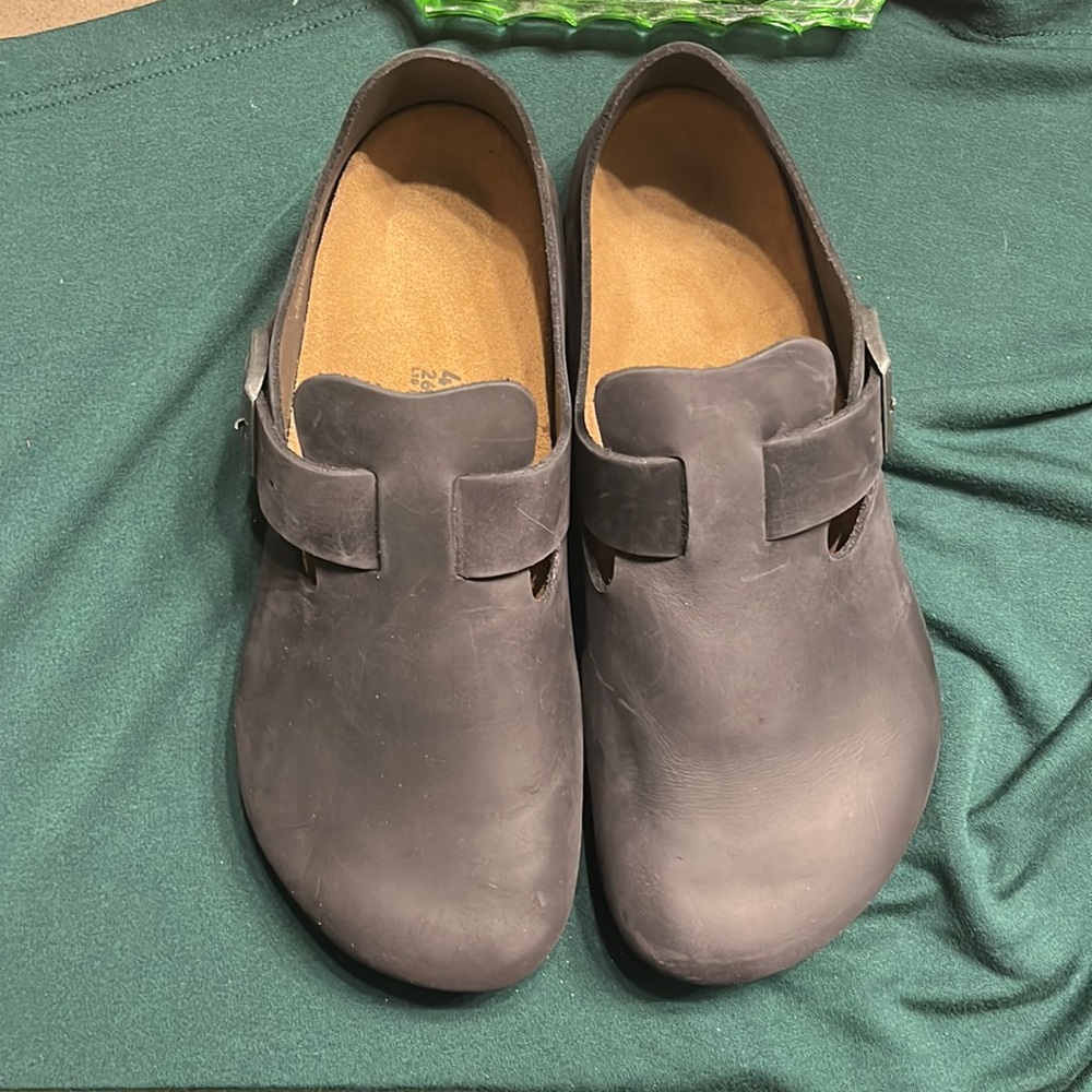 Black Birkenstock London, size 41